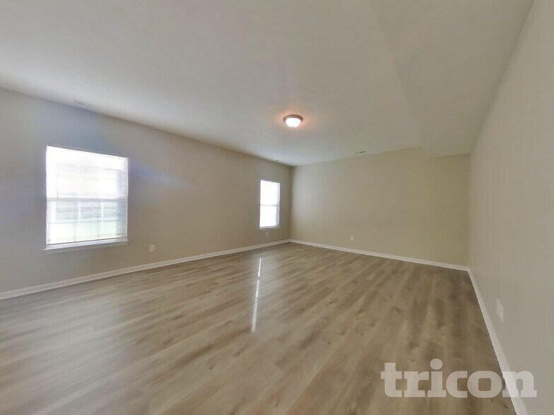 Building Photo - 8355 Burket Way