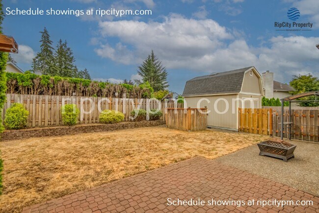 Building Photo - Beautiful 4 Bed/2.5 Bath Home in Tualatin!