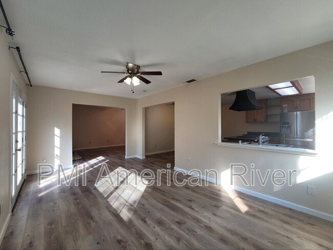 Building Photo - 5640 Andrea Blvd