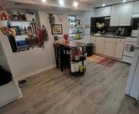 Building Photo - 2113 W Charleston St