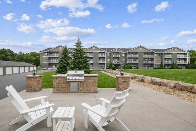 Building Photo - Lake Ridge Apartments