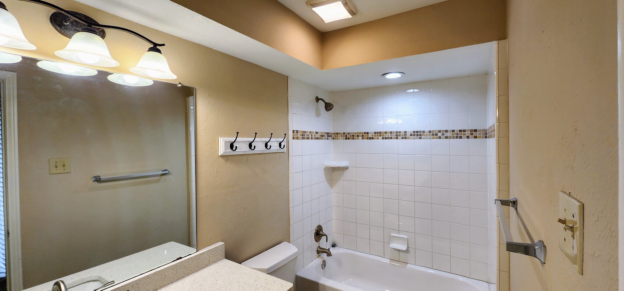 Building Photo - 7737 Village Trail Dr