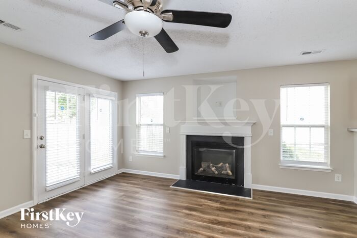 Building Photo - 3613 Sunset Hollow Dr