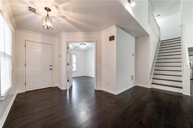 Building Photo - 5527 Bridge Pointe Dr