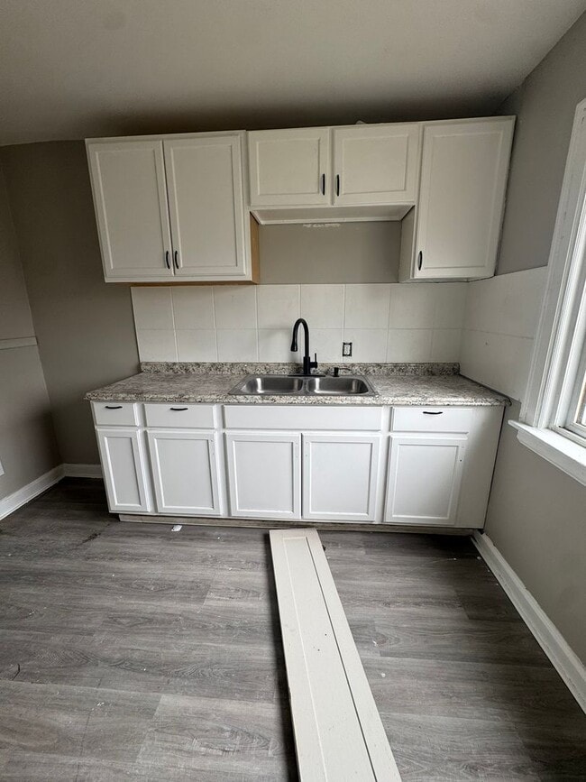 Building Photo - 15766 Hartwell St