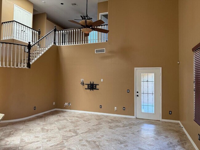 Building Photo - 6602 W Molly Ln