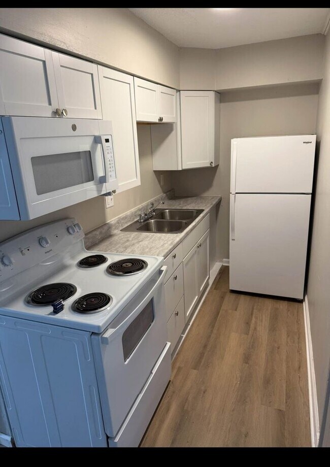 Building Photo - 807 Washington Ave