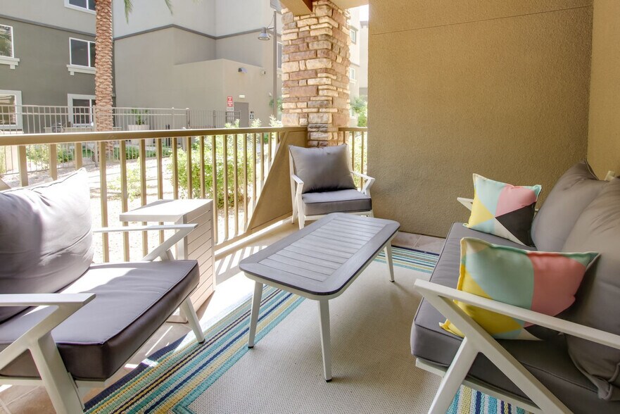 Building Photo - 5350 E Deer Valley Dr