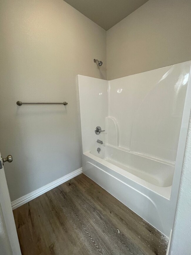 Building Photo - Cozy 3 bed, 2 bath close to Choctaw Casino