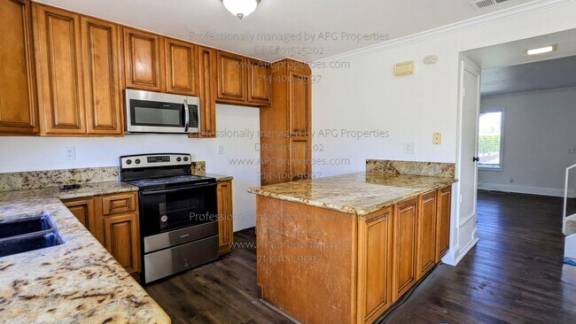 Building Photo - 4800 Daroca Way