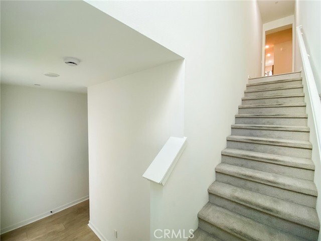 Building Photo - 947 N Divino Privado