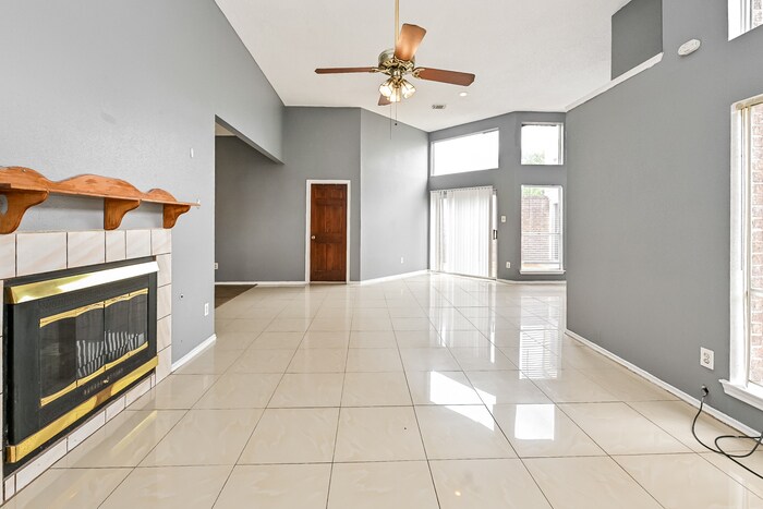Building Photo - 9110 Wilomill Dr