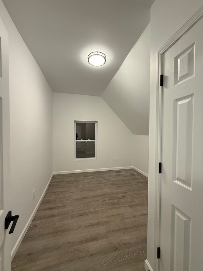 Building Photo - 5044 S Old 3C Hwy