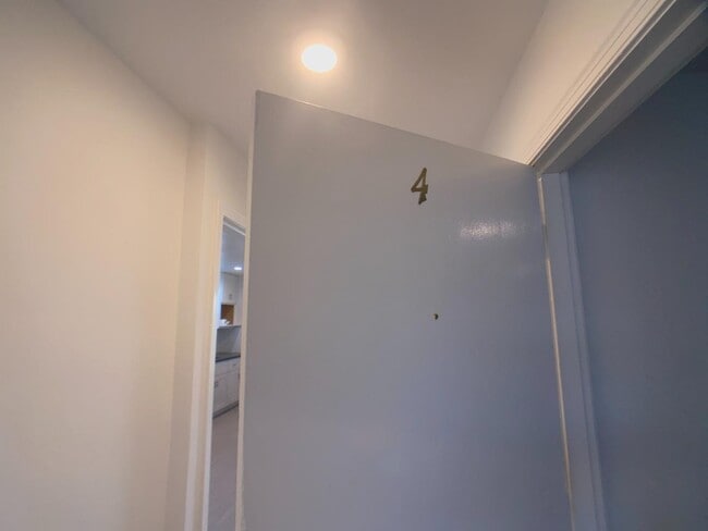 Primary Photo - 404 Spruce Ave