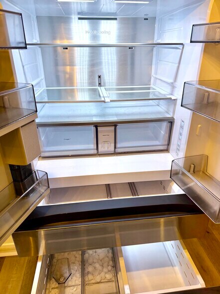 Building Photo - 513 Melba St