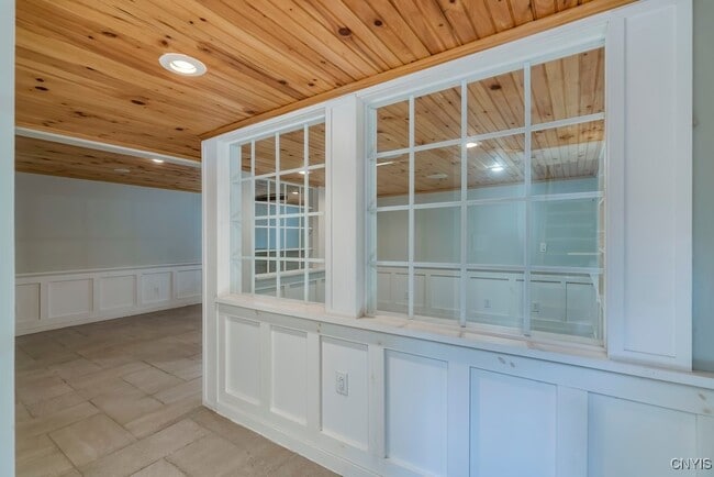 Building Photo - 22522 Duffy Rd