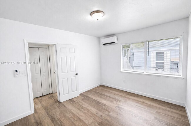 Building Photo - 7600 Dickens Ave