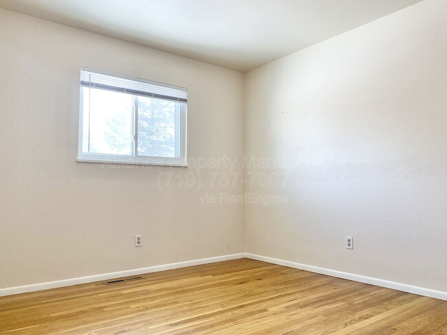 Building Photo - 2818 Dusk Dr