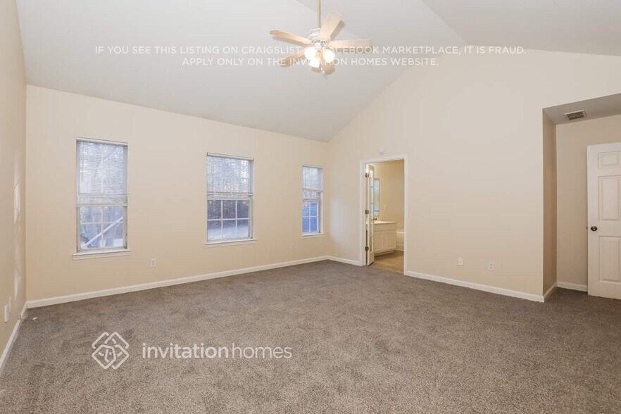 Building Photo - 4435 Ravenwood Dr