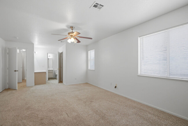 Building Photo - 7561 Glowing Ember Ct