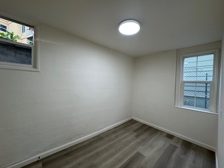 Building Photo - 2082 167th Ave