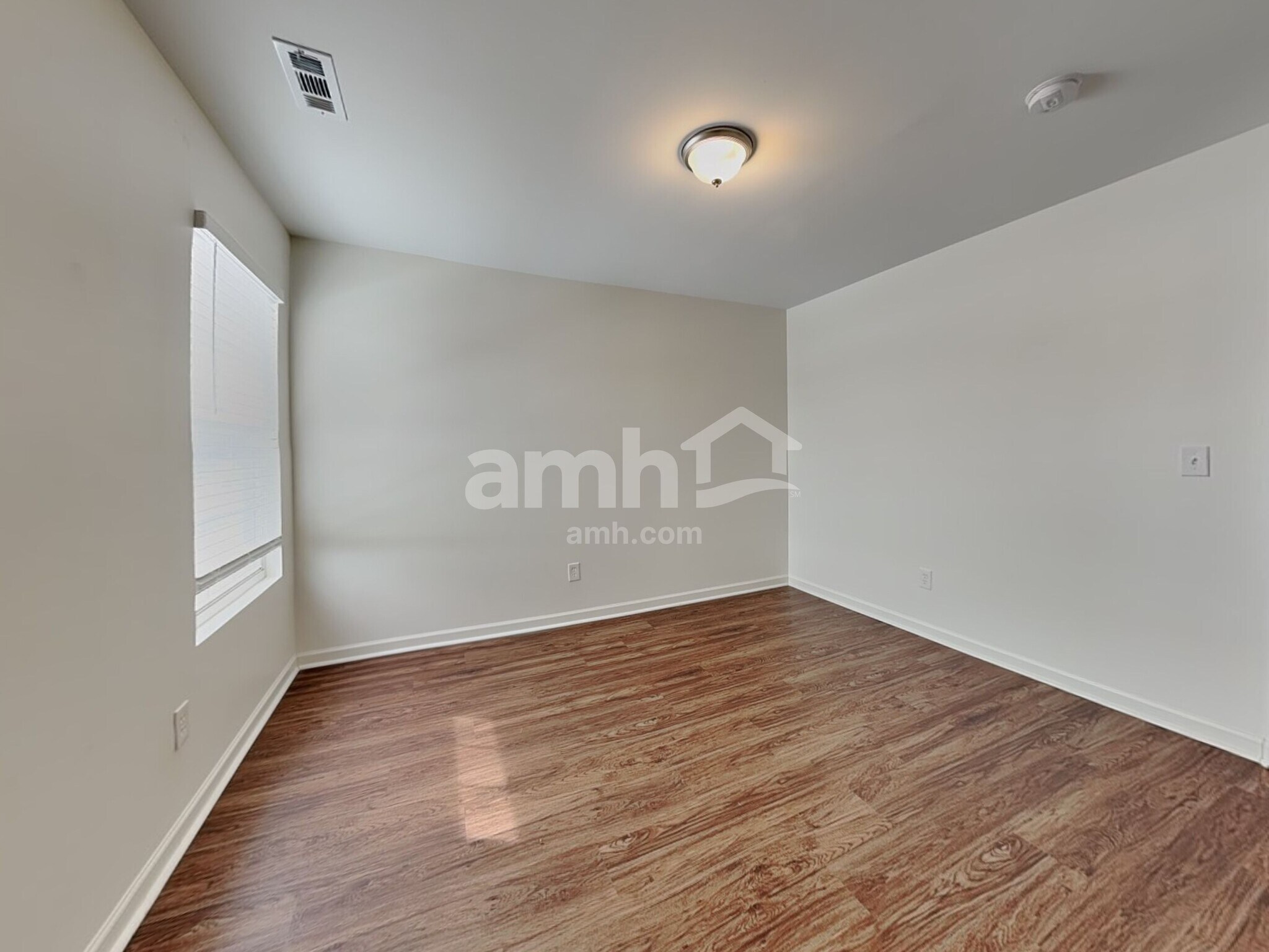 Building Photo - 1825 Beeson Park Ln