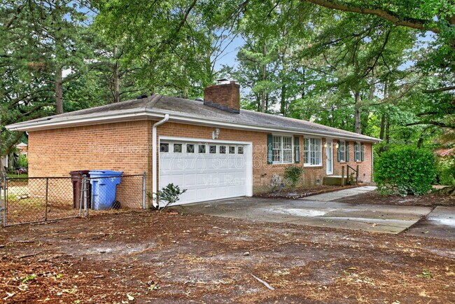 Building Photo - 4503 Leeward Dr