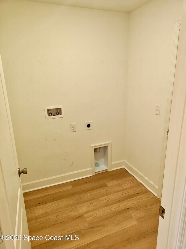 Building Photo - 3638 Grappler Cir SE