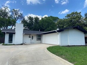 Building Photo - 3035 Townsend Dr