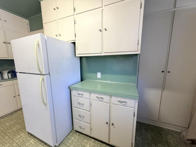 Building Photo - 22 Vance Cir