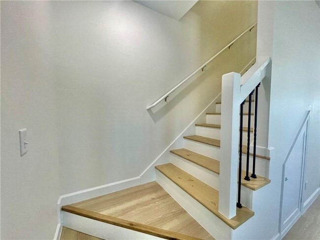 Building Photo - 506 Park St