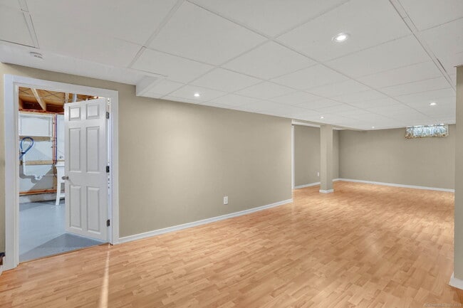 Building Photo - 293 Brainard Rd