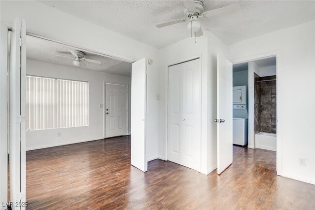 Building Photo - 2529 N Webster St