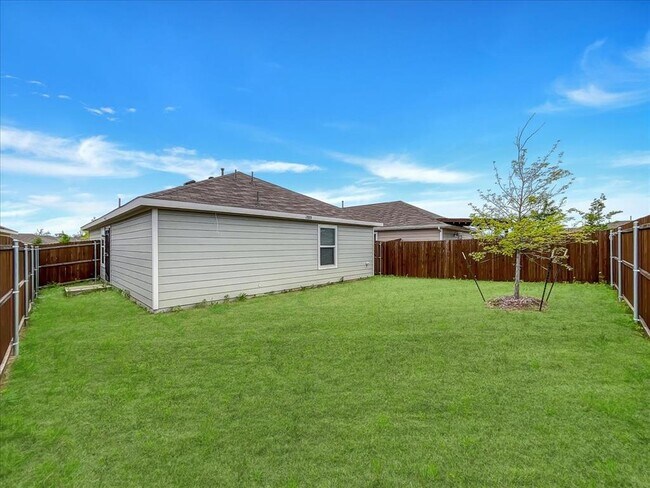 Building Photo - 7509 Jackrabbit Ave