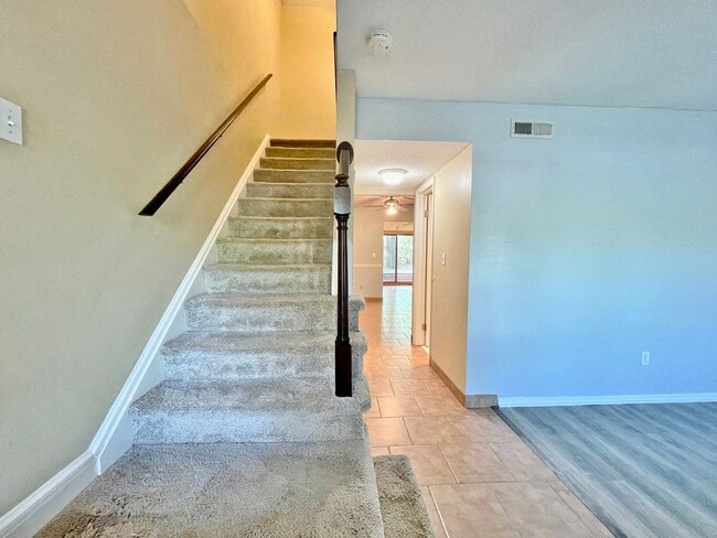 Building Photo - READY 11-07-25!! 3-Bedroom Townhome at the...