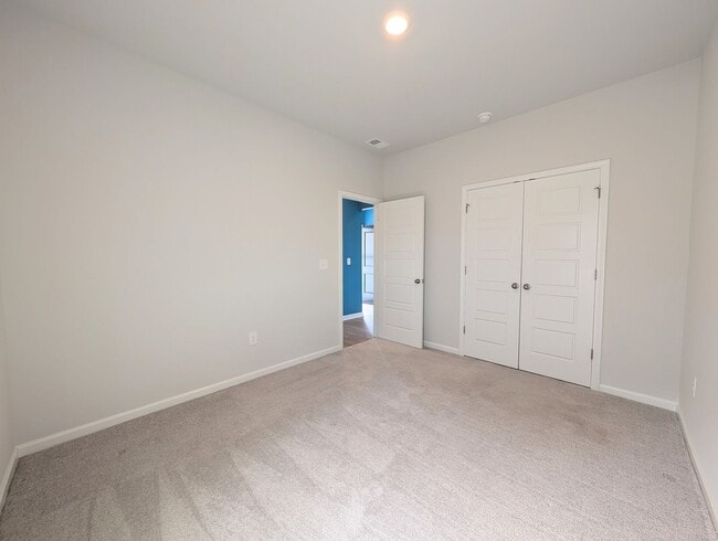 Building Photo - Charming 3-Bed, 2-Bath Home in Carolina Lakes - Long Term Rental