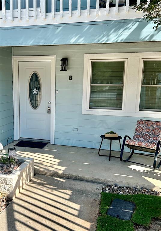 Building Photo - 358 Shady Bluff Dr