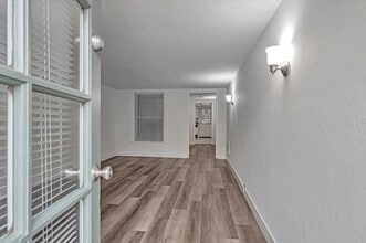 Building Photo - 12th Ave 1340-1342