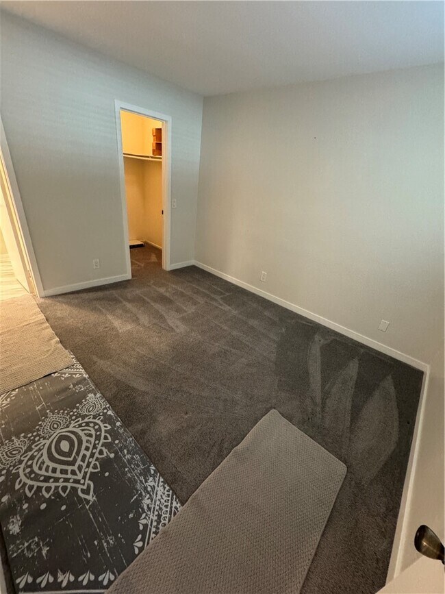Building Photo - 26121 La Real