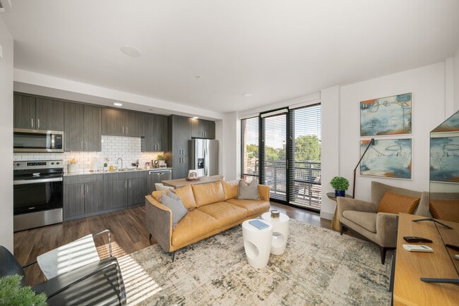 Building Photo - 1515 Lofts