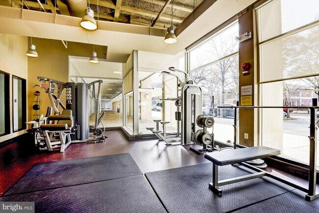 Building Photo - 800 4th St SW