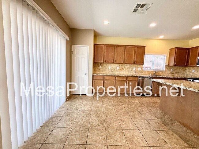 Building Photo - 14312 Sierra Grande St