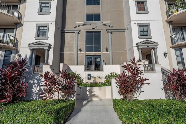 Building Photo - 1650 Galiano St