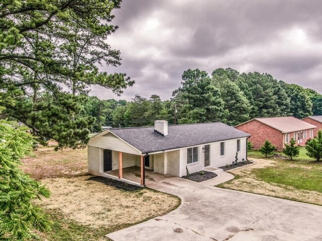 Building Photo - 4892 NC-16