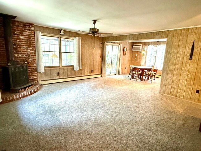 Building Photo - 908 Morris Ln