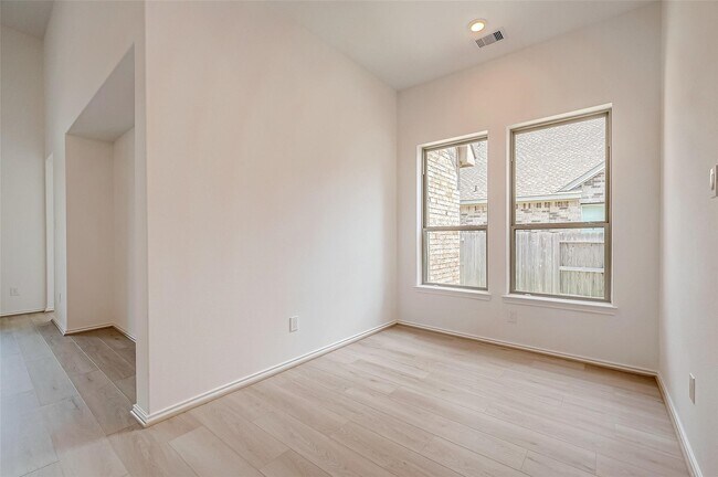 Building Photo - 1422 Munson Valley Rd