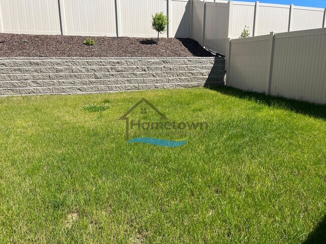 Building Photo - Woodbridge South Home with 4 Bedrooms and 3 Bathrooms in Post Falls build in 2021!