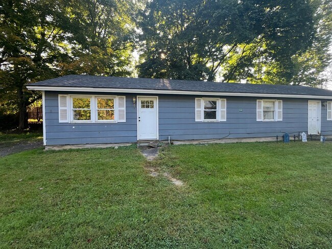 Building Photo - 8-10 S Grove Street Waterville ME
