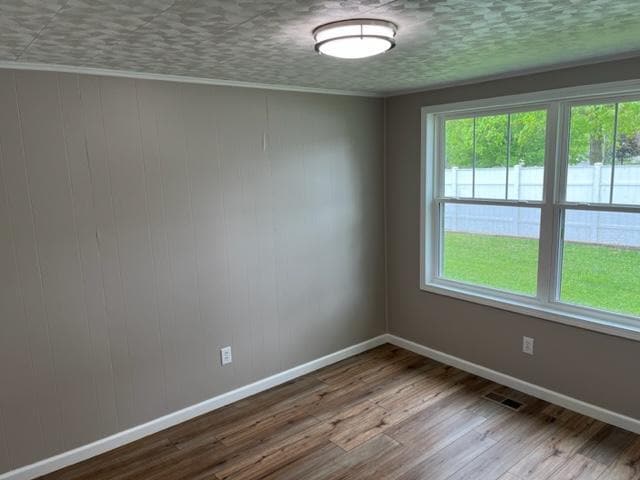 Building Photo - 2022 Bessmore Park Rd