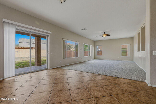 Building Photo - 9444 W Hubbell St